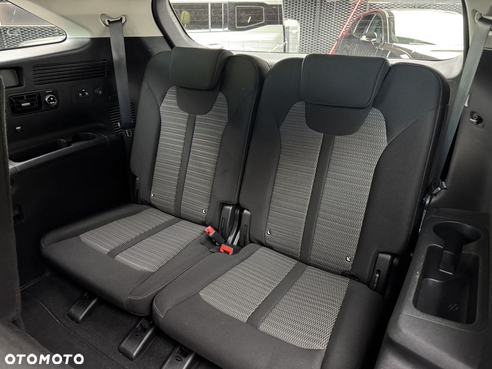 Kia Sorento - 16