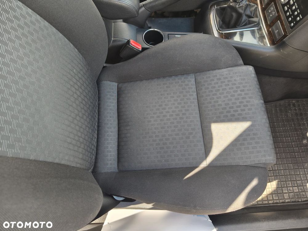 Ford Mondeo 1.8 Ambiente - 20