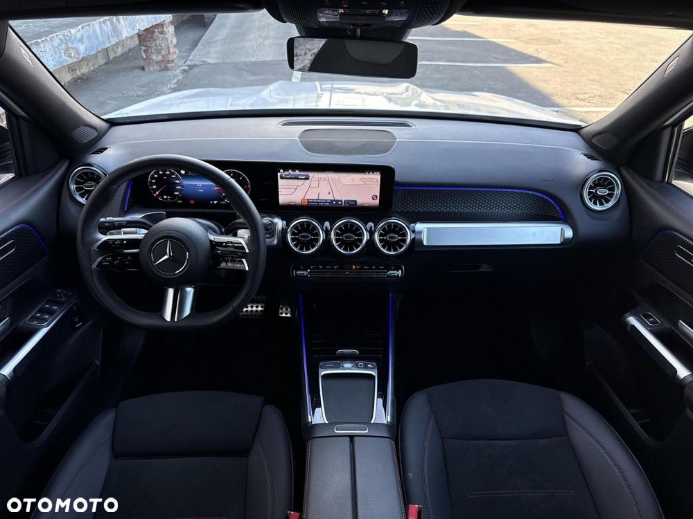 Mercedes-Benz GLB 200 d AMG Line 8G-DCT - 18