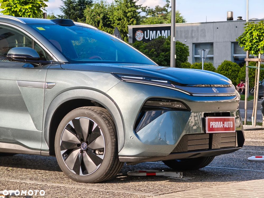 BYD Tang L - 10