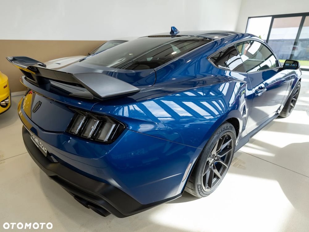 Ford Mustang - 5