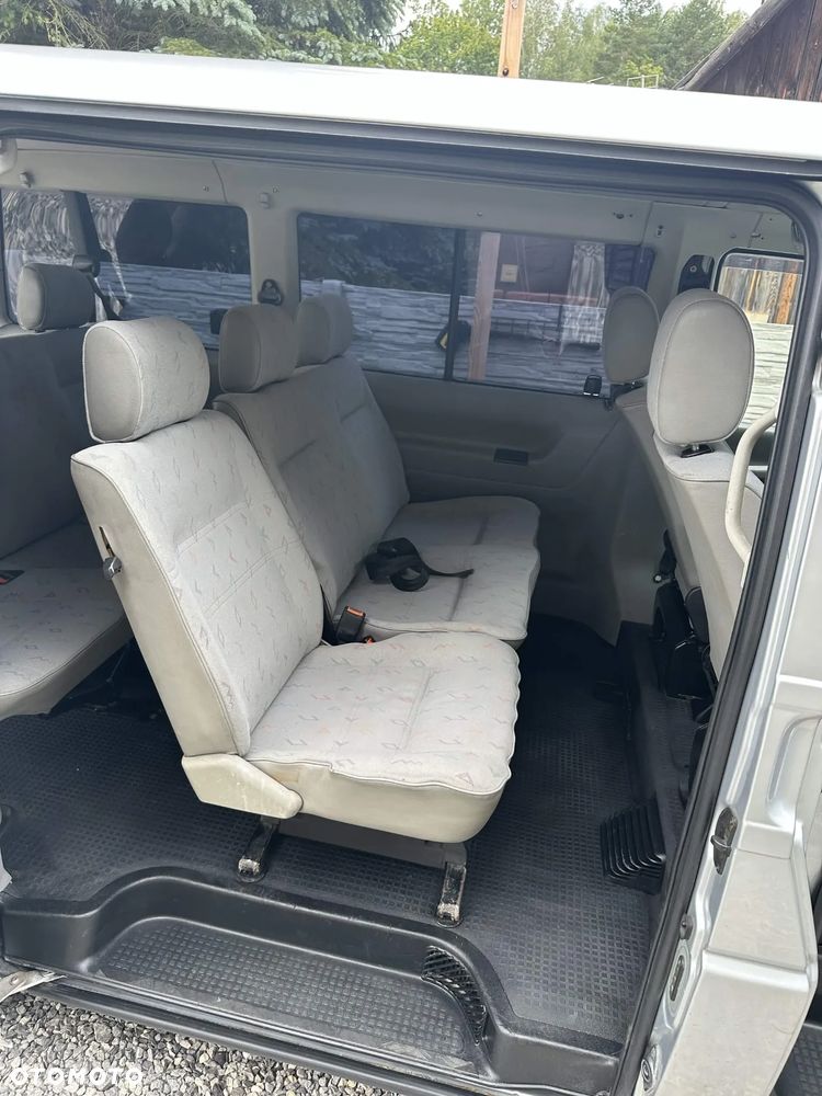 Volkswagen Transporter - 21
