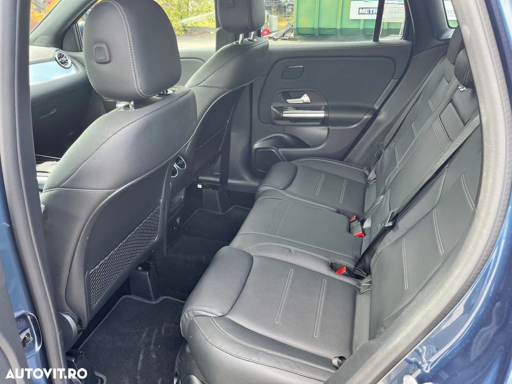 Mercedes-Benz GLA 250 e - 30