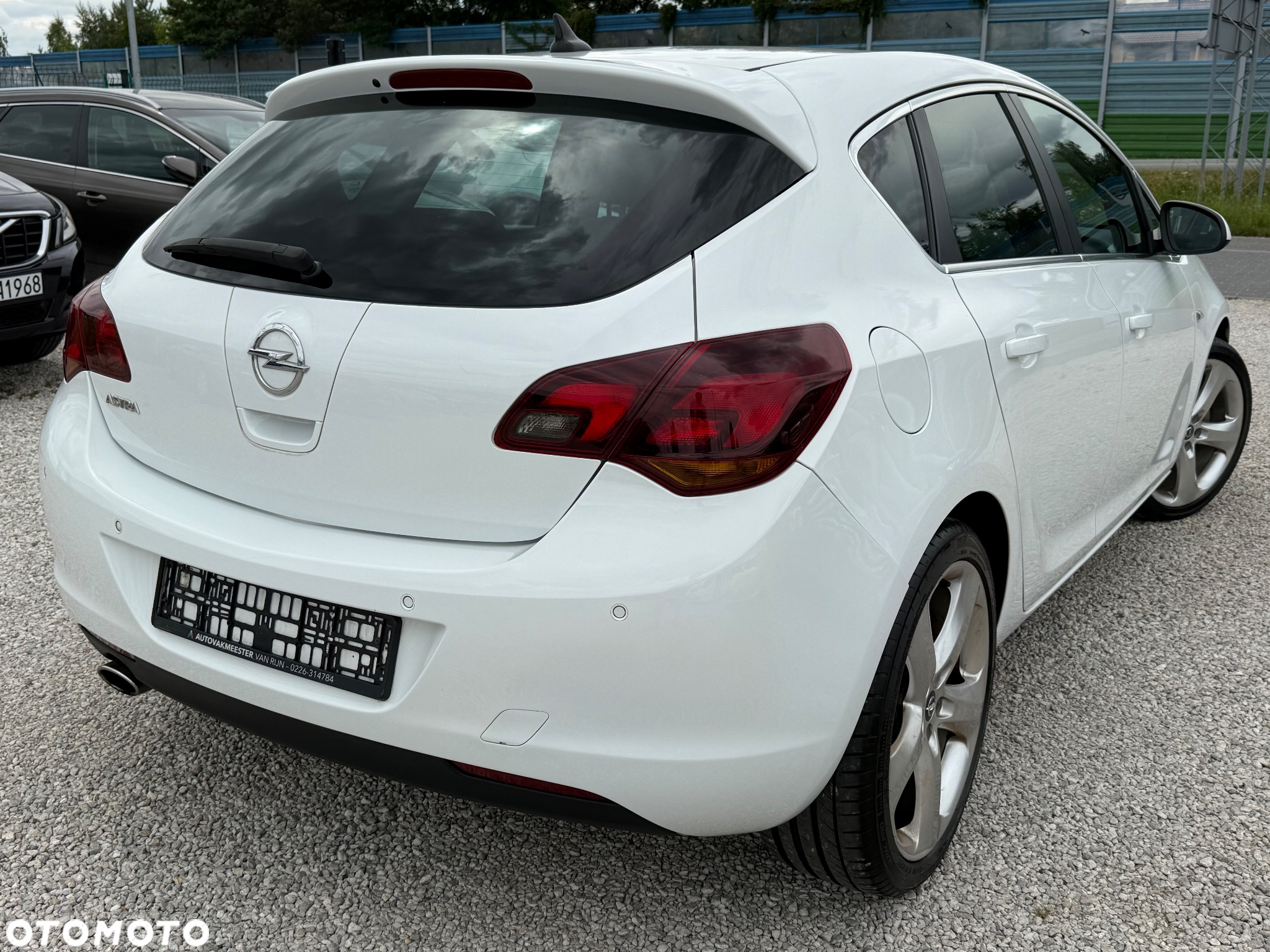 Opel Astra 1.4 Turbo Cosmo - 11