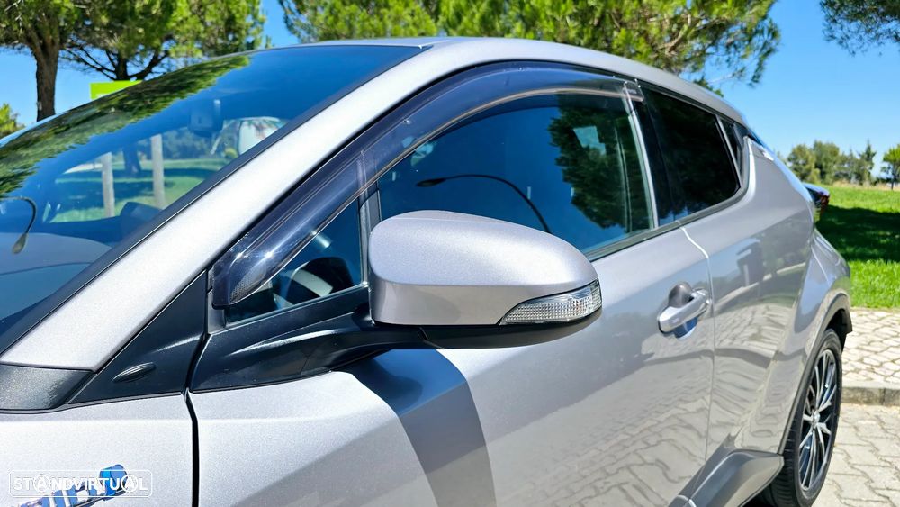 Toyota C-HR 1.8 HSD Exclusive+P.Luxury - 26