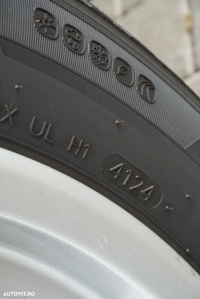 BMW Seria 3 318d Aut. Luxury Line - 18