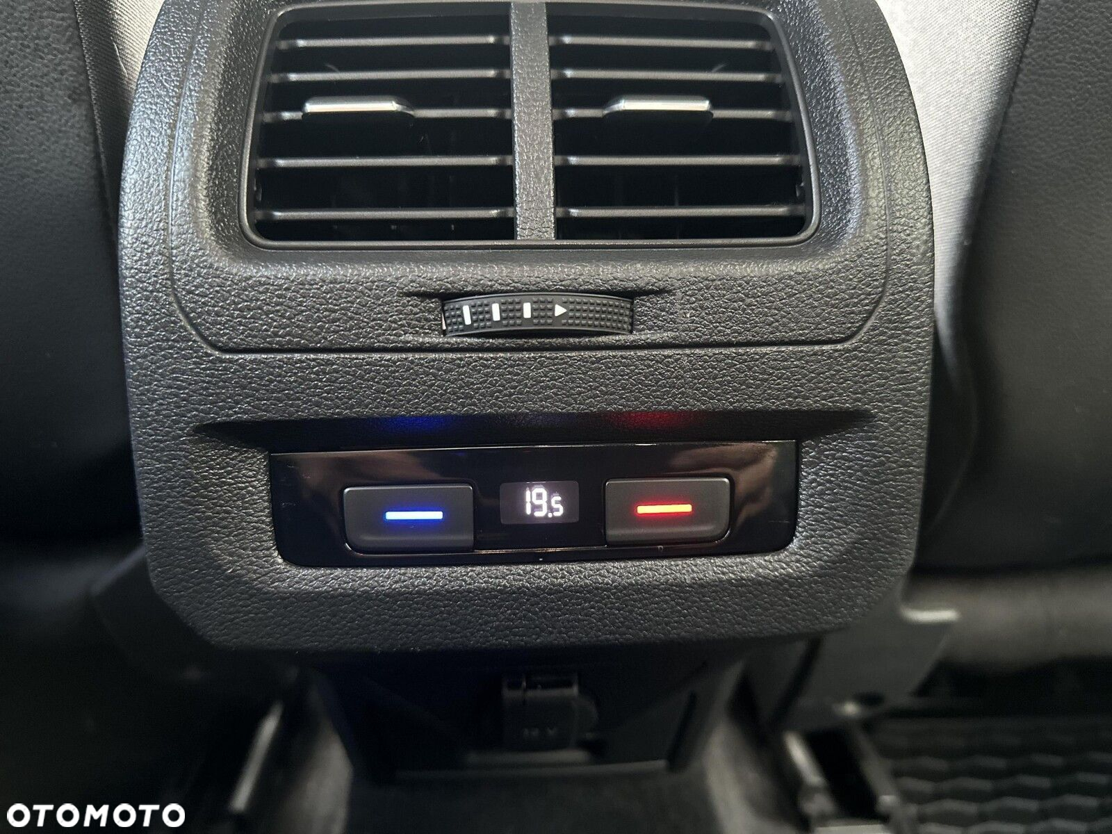 Volkswagen Touran 1.5 TSI EVO Comfortline DSG - 12
