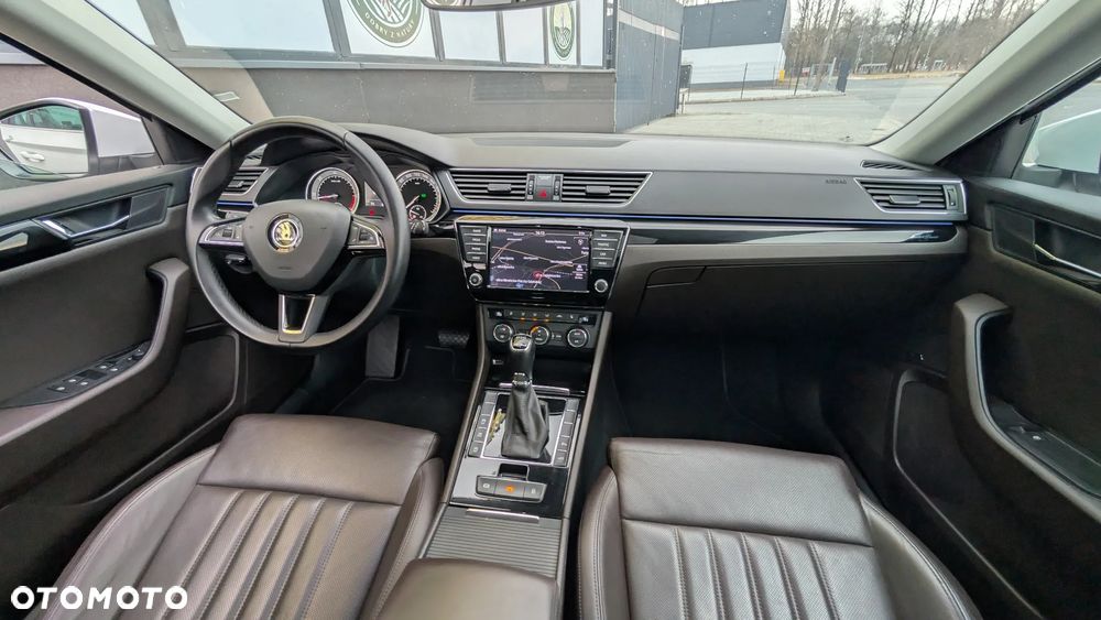 Skoda Superb 2.0 TDI DSG L&K - 8