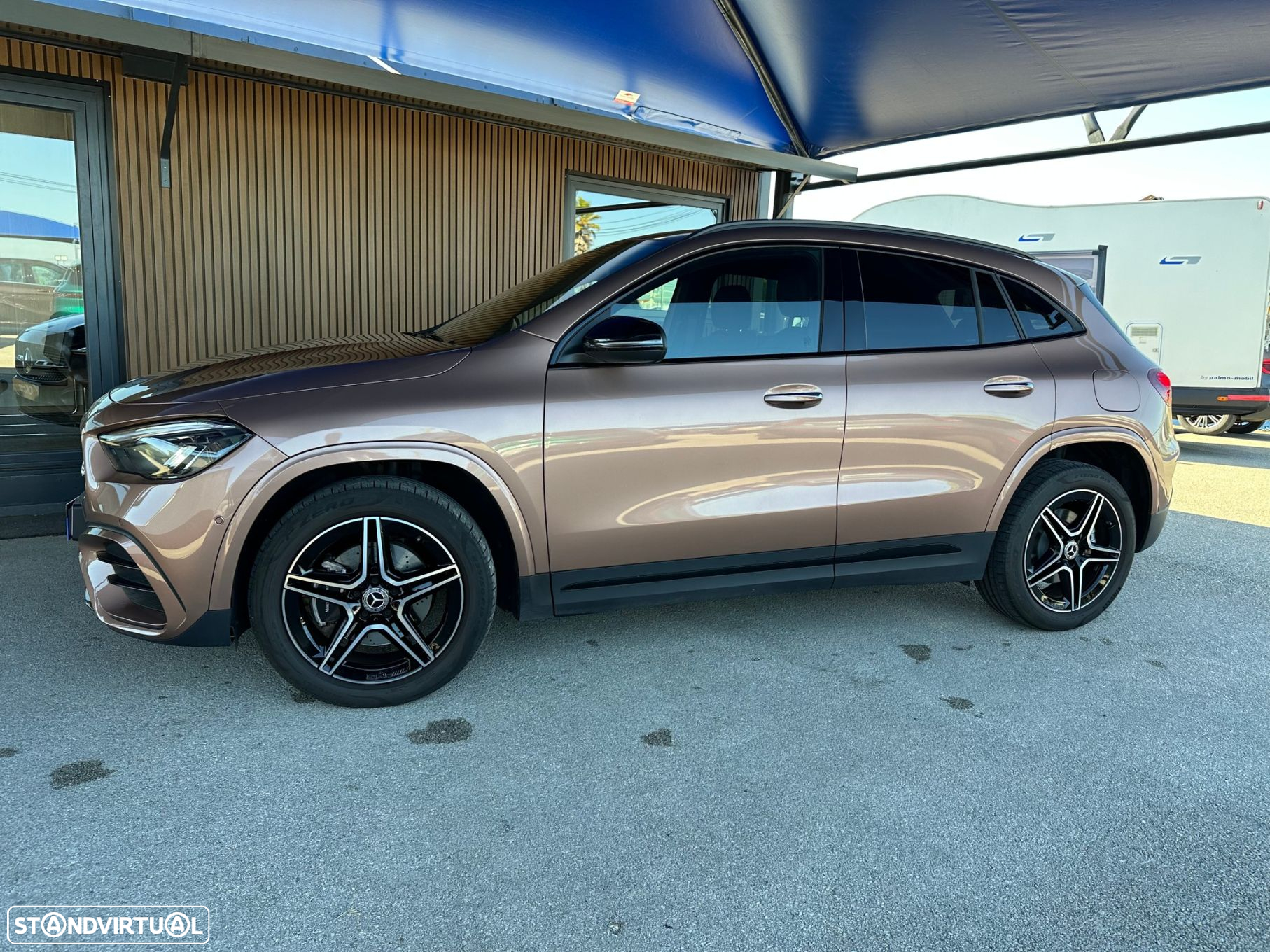 Mercedes-Benz GLA 250 e AMG Line - 14