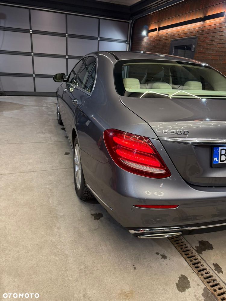 Mercedes-Benz Klasa E - 10