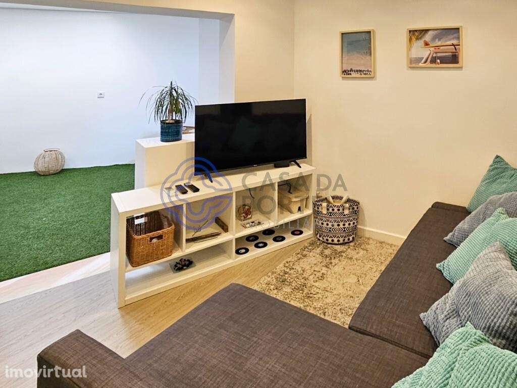 Andar Moradia T2 na 1ª linha de mar da Praia de Angeiras, para venda. - Grande imagem: 2/12