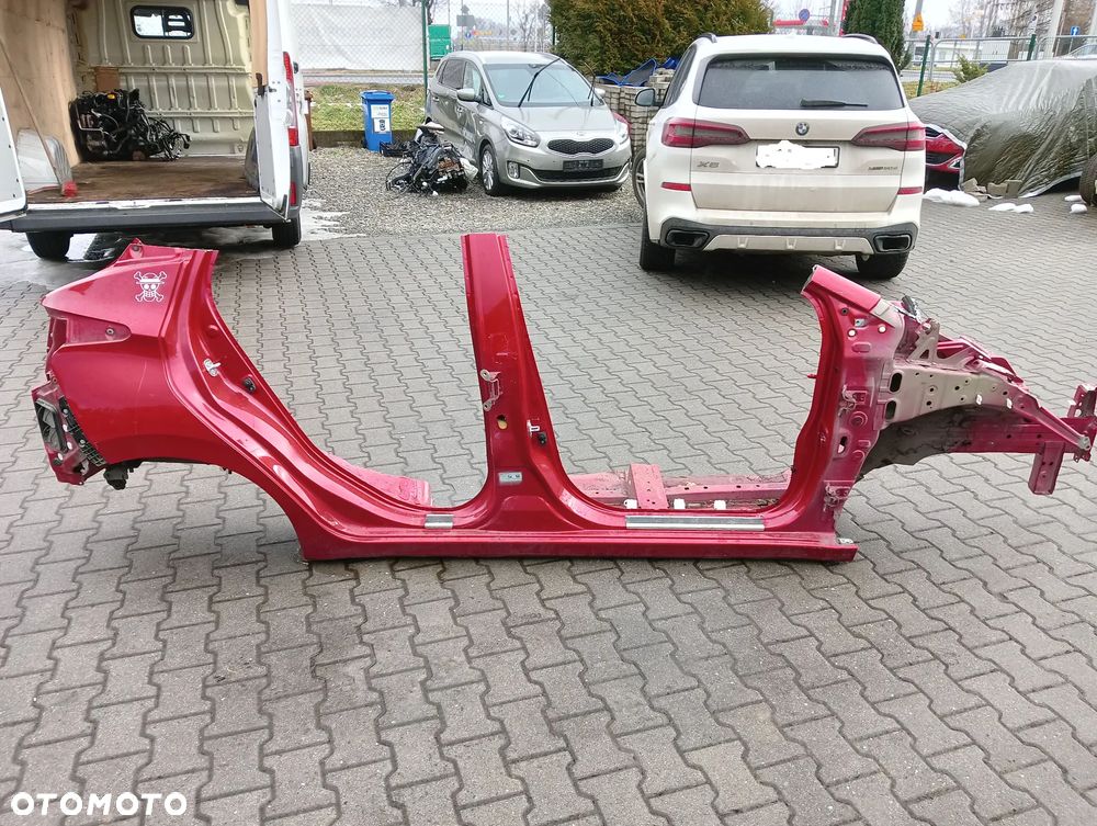 Nissan Micra K14 prawy prog slupek cwiartka - 1