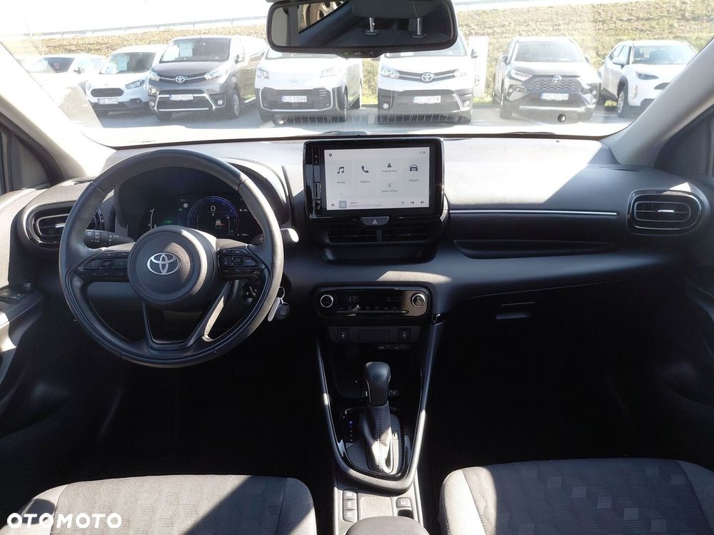 Toyota Yaris Hybrid 1.5 Style - 11