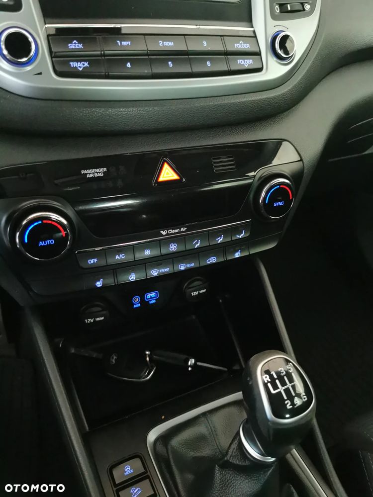 Hyundai Tucson 1.6 GDI BlueDrive Style 2WD - 23
