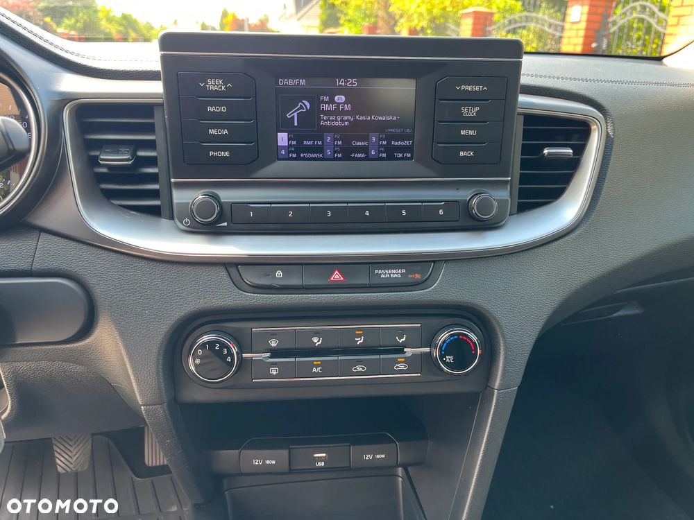 Kia Ceed 1.6 CRDi SCR S - 19