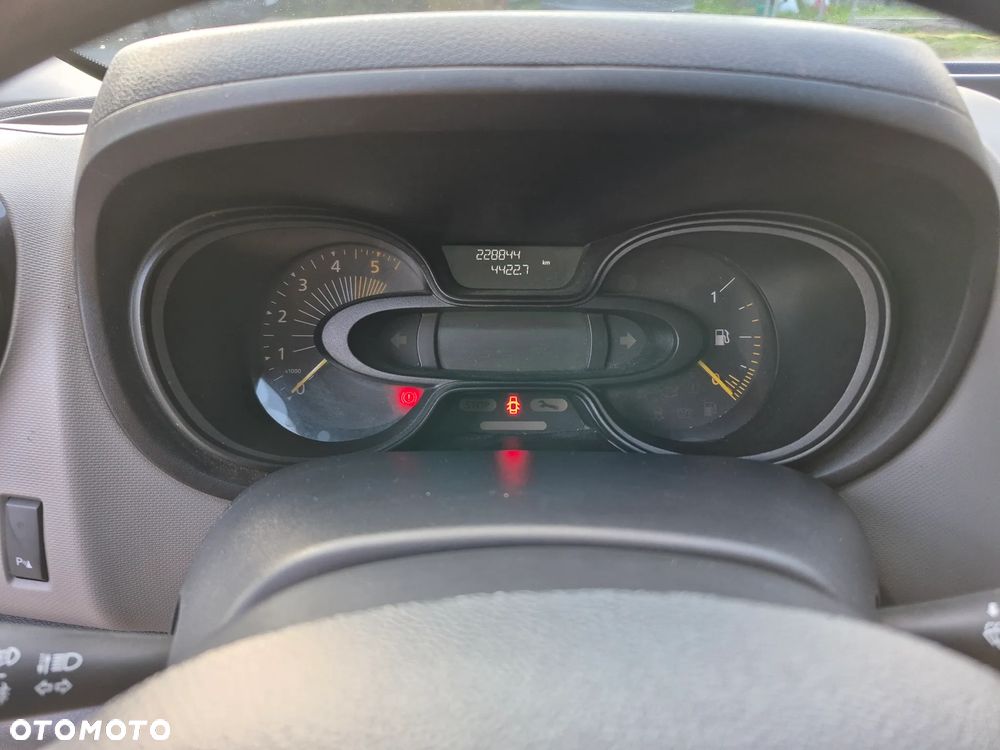 Renault TRAFIC - 9