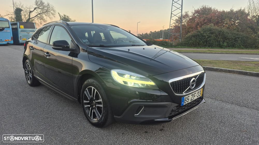 Volvo V40 2019 photo 3