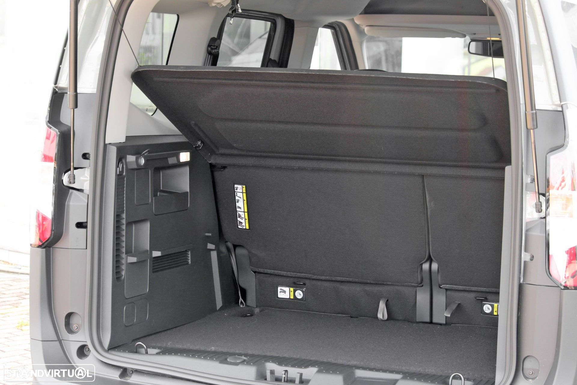 Ford Tourneo Courier 1.0 EcoBoost Active - 9