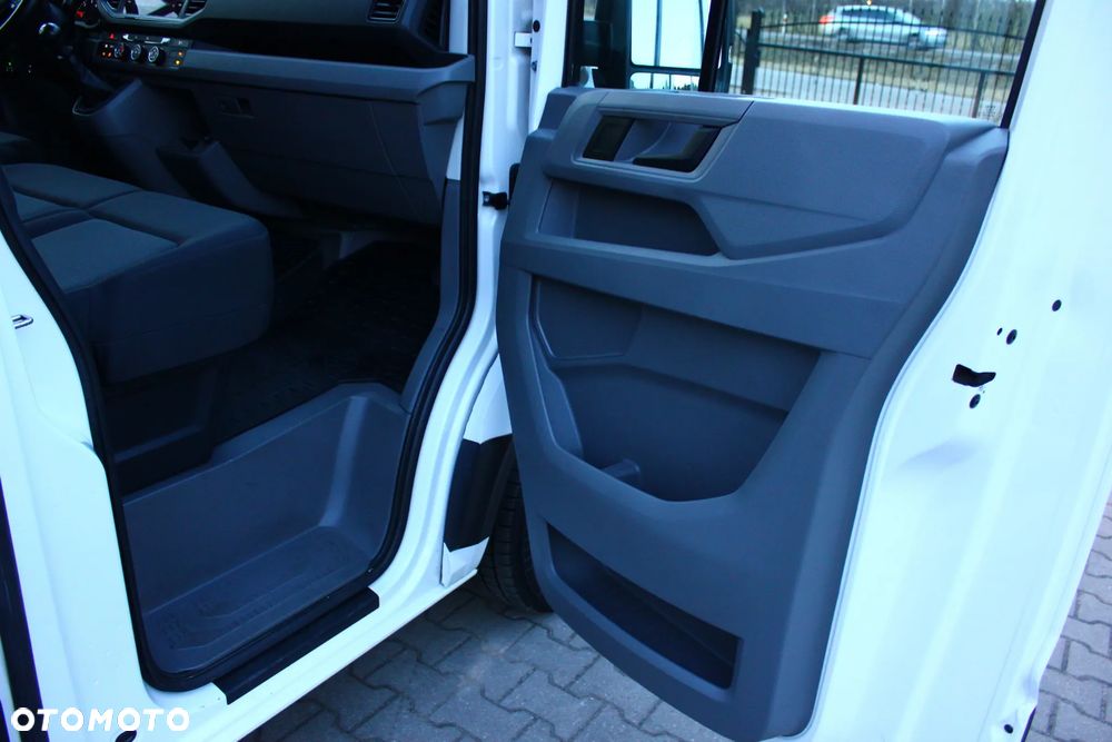 MAN TGE 3.140 2.0 TDI 140KM L3H2 BLASZAK 3 OSOBOWY PERFEKT AUTO VF23% - 31