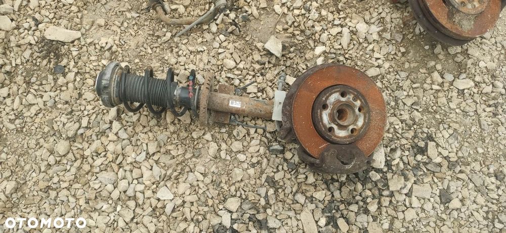 KR MCPHERSON LEWY PRZÓD POLO 9N 01- 6Q0413031BM - 1