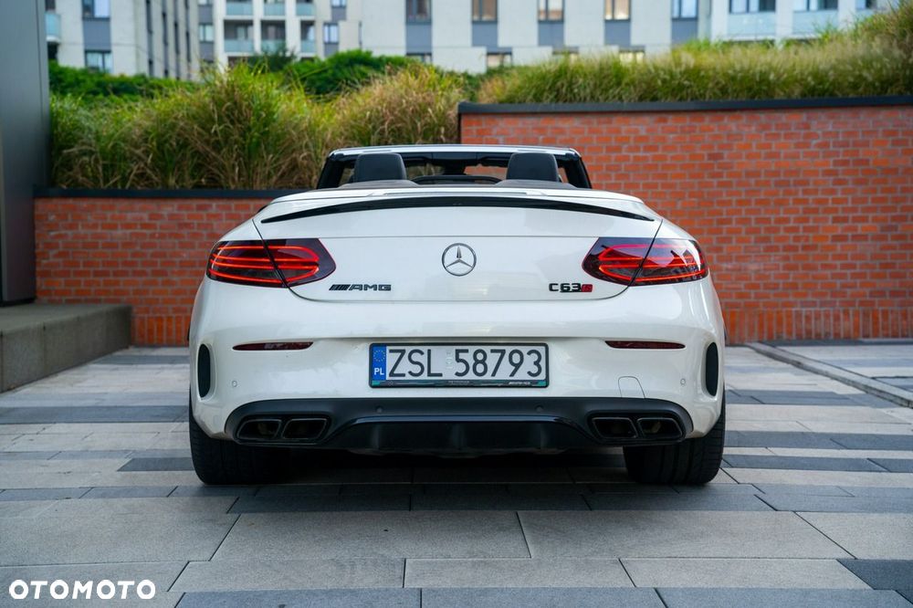 Mercedes-Benz Klasa C AMG 63 S AMG Speedshift 7G-MCT - 12