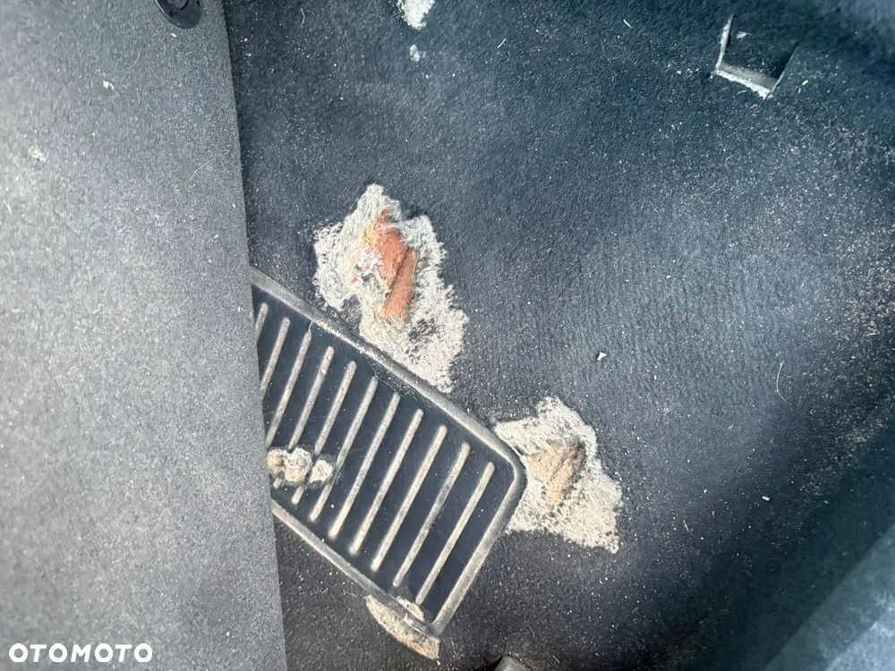 Ford Fiesta - 9