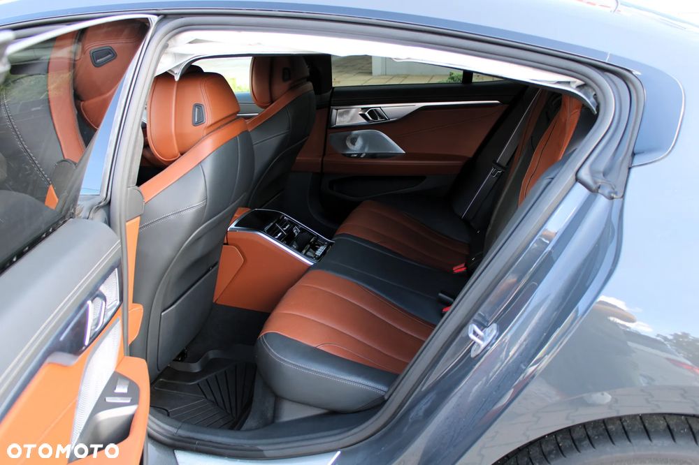 BMW Seria 8 840i xDrive - 17