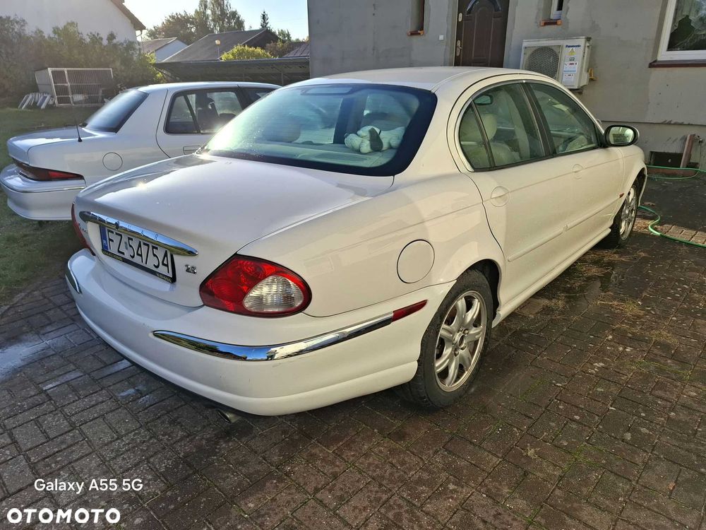 Jaguar X-Type - 7