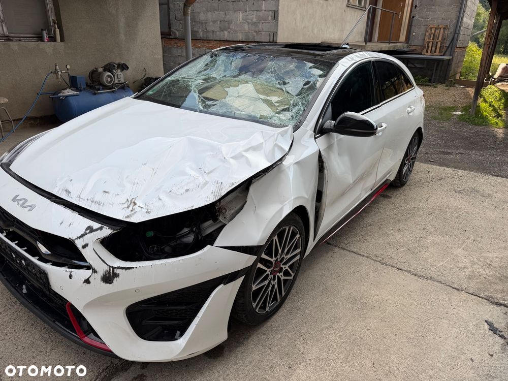 Kia ProCeed 1.6 T-GDI DCT7 OPF GT - 34