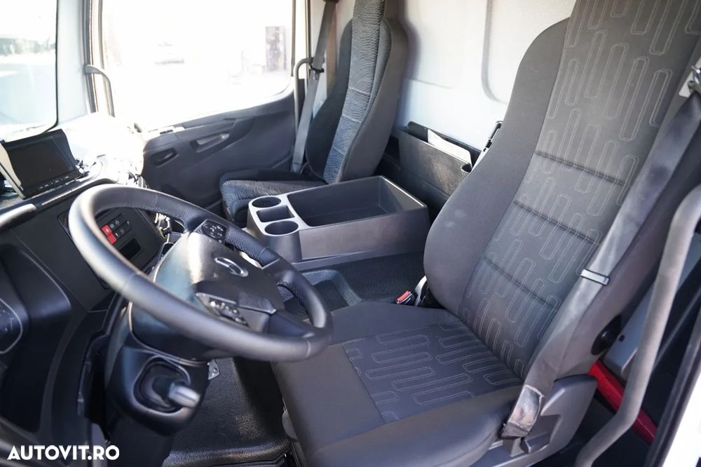 Mercedes-Benz ATEGO 1218 / 4X2 / CONTAINER / DHOLLANDIA LIFT - 1.500 KG / ROLLER - 26