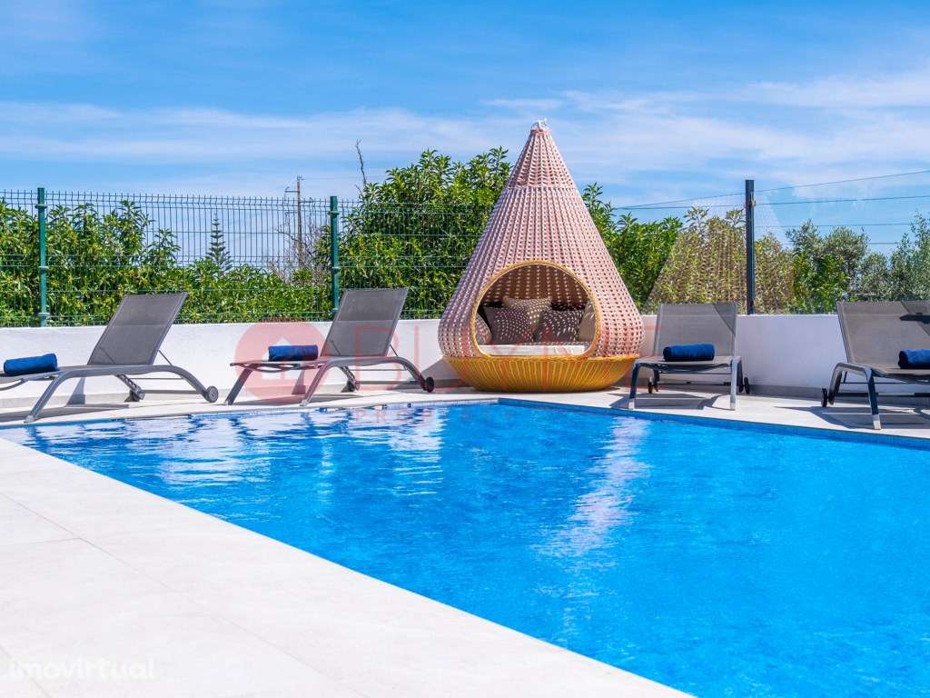 Moradia T5+2 de Luxo com Vista Mar - Alcantarilha, Pêra - Grande imagem: 2/48