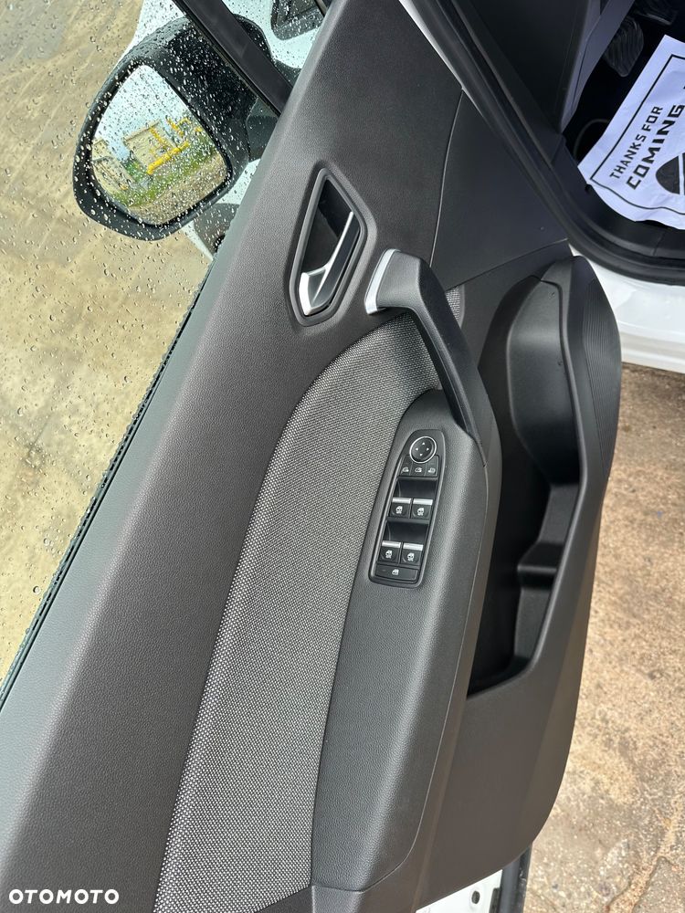 Renault Captur 1.3 TCe mHEV Intens EDC - 13