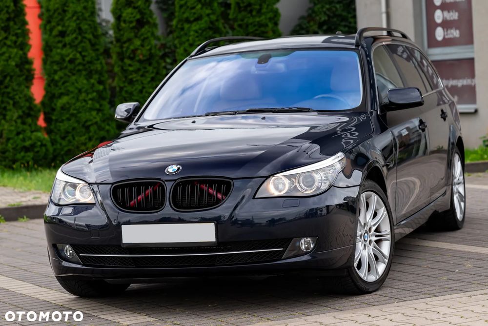 BMW Seria 5 525xi Edition Exclusive - 1