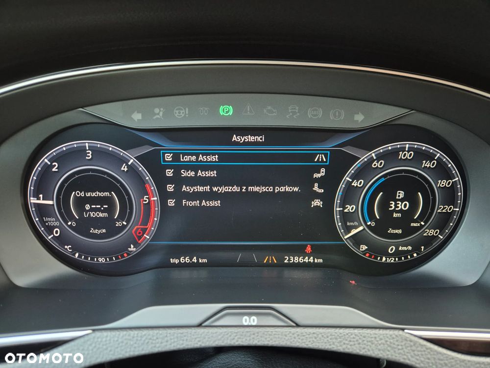Volkswagen Passat Variant 2.0 TDI BMT Highline - 29