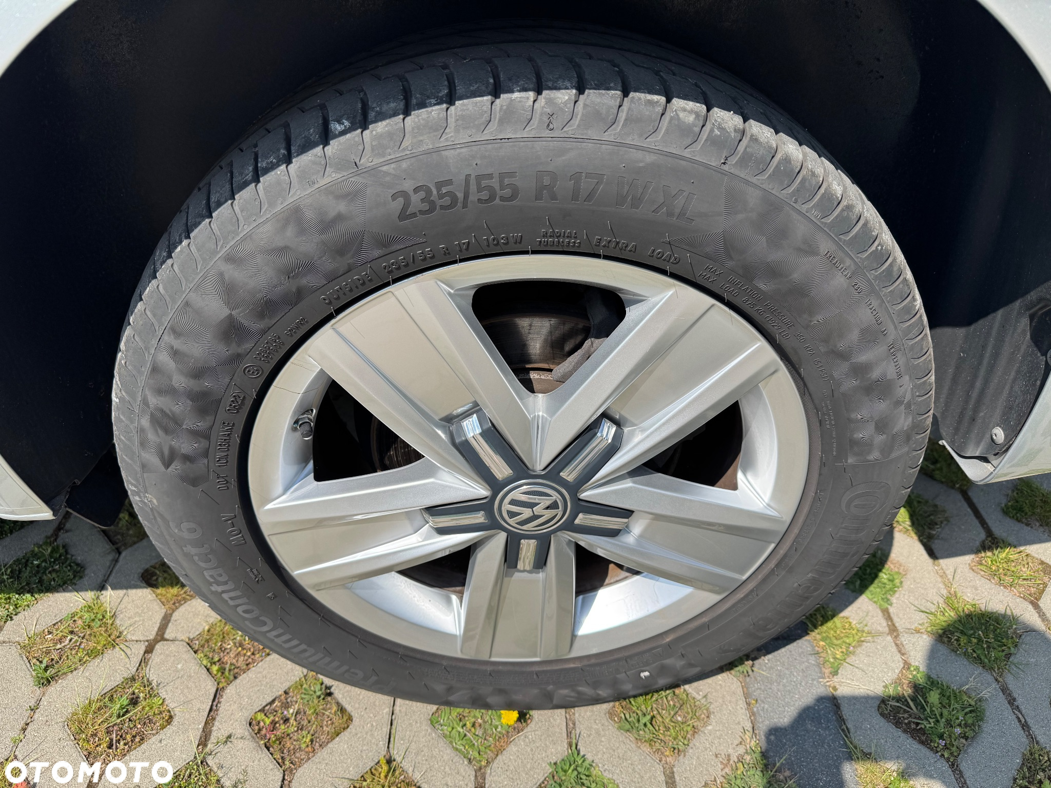 Volkswagen Caravelle 6.1 2.0 TDI L2 Comfortline DSG - 24