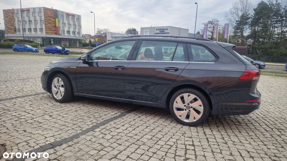 Volkswagen Golf 1.5 eTSI Style DSG - 7