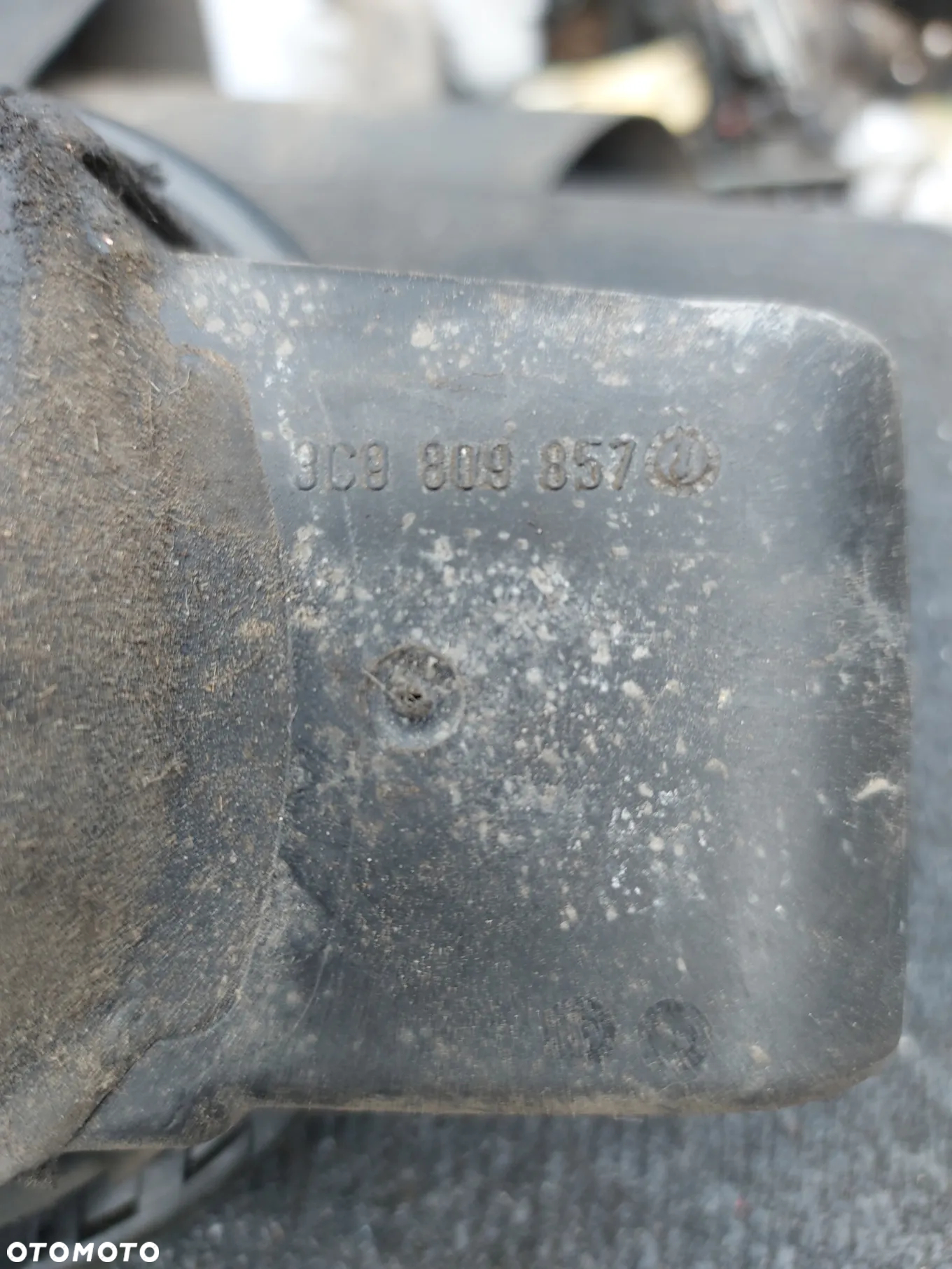 VW PASSAT B6 KOMBI '06R KLAPA WLEWU PALIWA KOREK LC5F 3C9809857 - 2