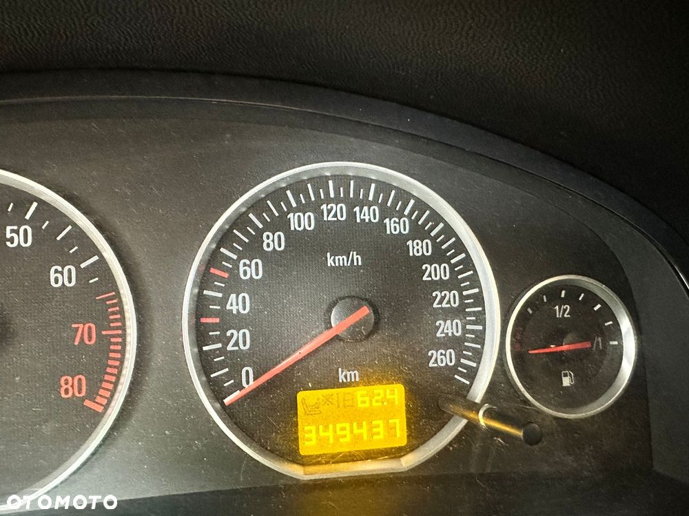 Opel Vectra 2.0 T - 11