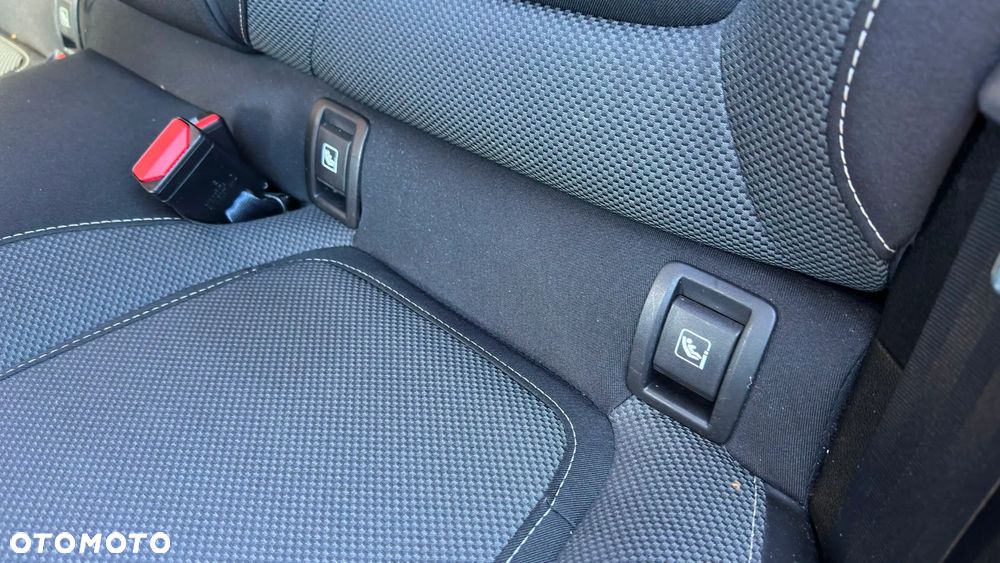 Renault Megane 1.5 Blue dCi Limited - 13