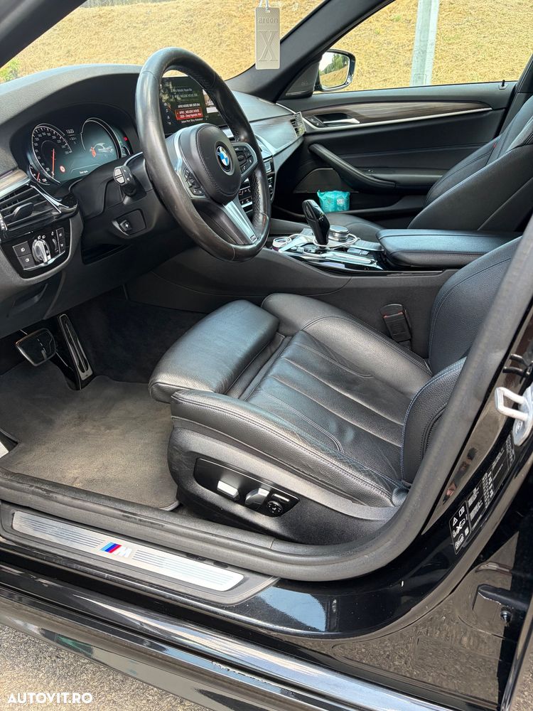 BMW Seria 5 530i xDrive AT - 13