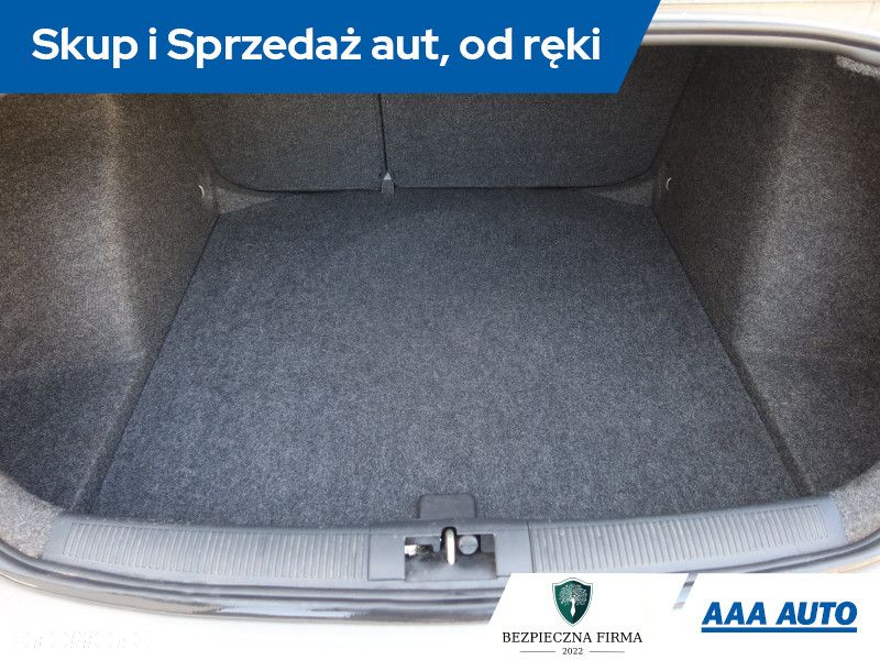 Skoda Fabia - 14