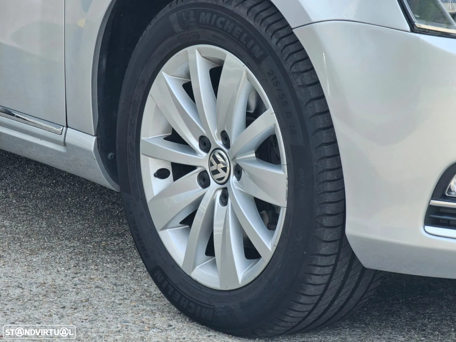 VW Passat 1.6 TDI Confortline - 14