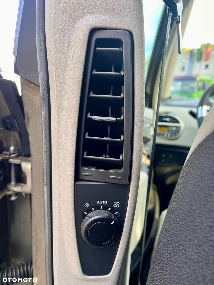 Citroën C4 Picasso - 16