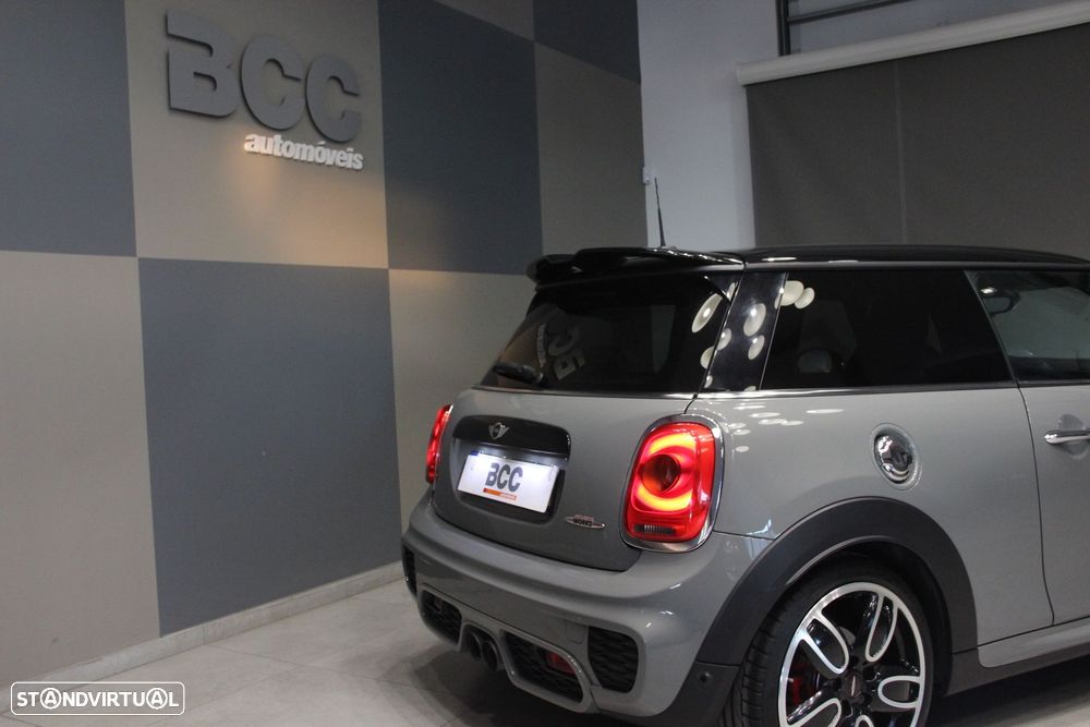 MINI 3 Portas John Cooper Works Auto Desportiva - 18