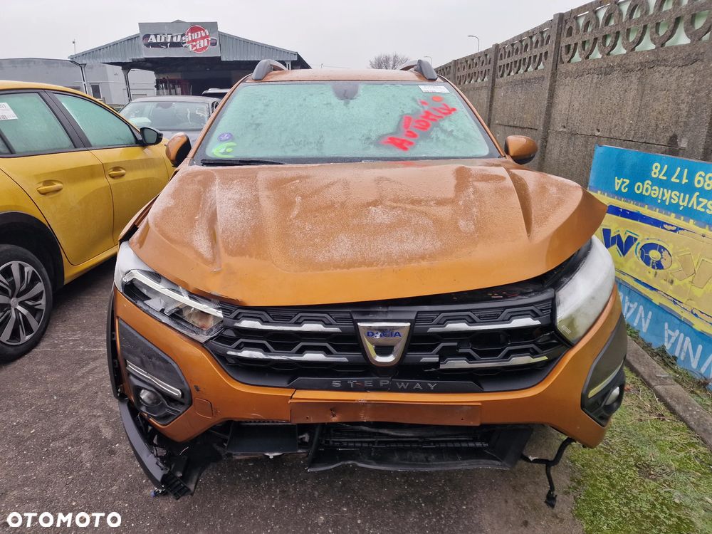 Dacia Sandero Stepway TCe 100 Celebration - 2