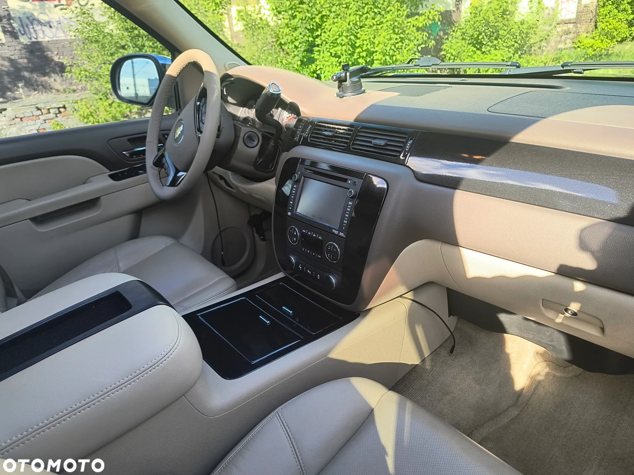 Chevrolet Avalanche - 28