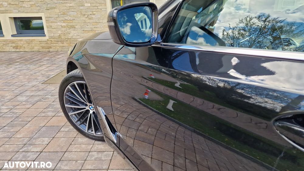 BMW Seria 5 530d xDrive Aut. Luxury Line - 27