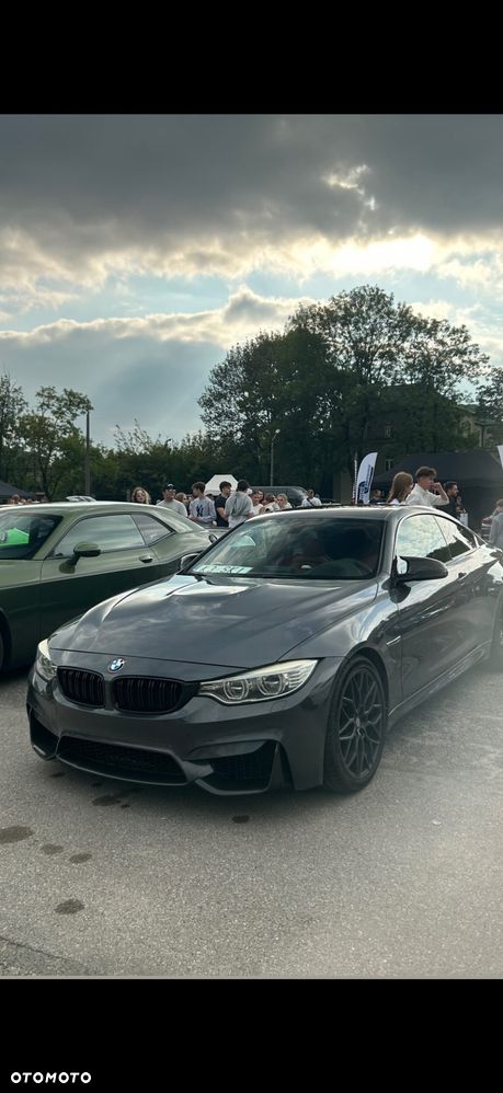 BMW M4 Coupe DKG - 2