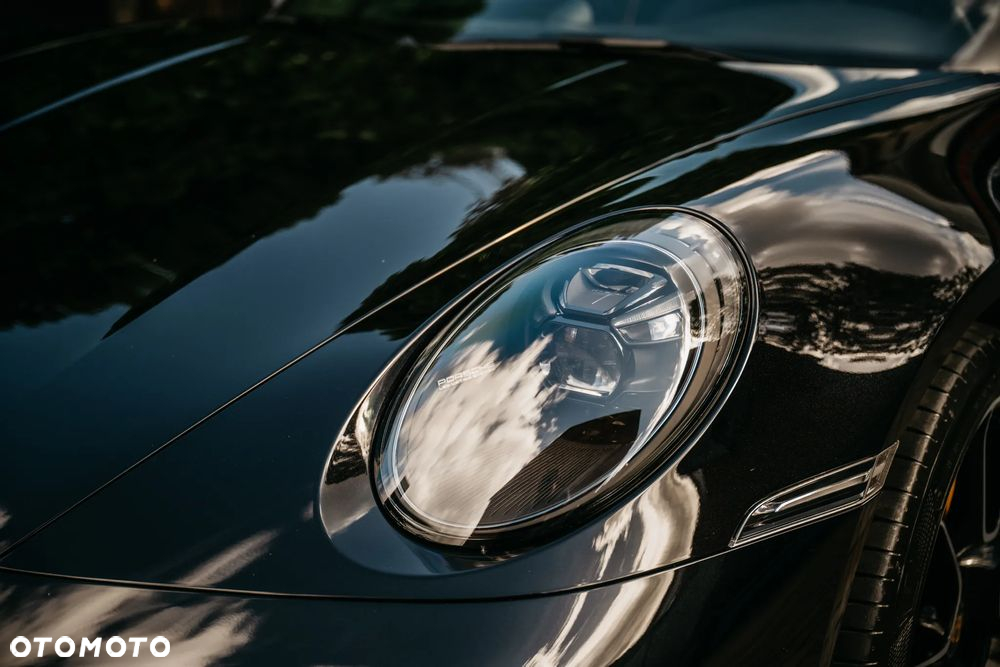 Porsche 911 Turbo S - 12