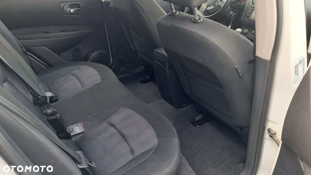 Nissan Qashqai - 11